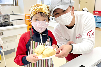 こべっこランドにて豚饅作り体験