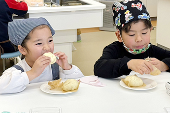 こべっこランドにて豚饅作り体験